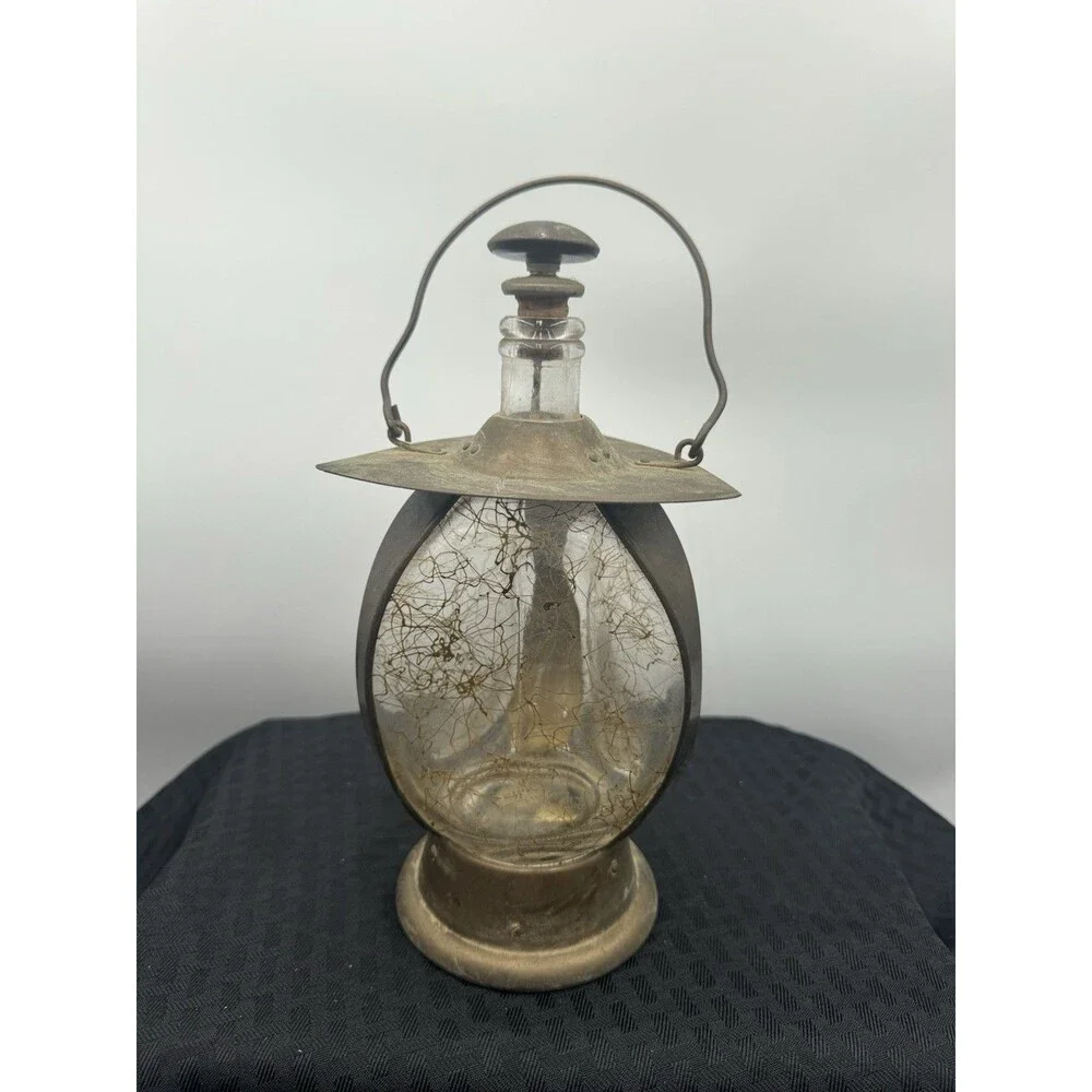 LIPPER & MANN LIQUOR DECANTER MUSIC BOX
